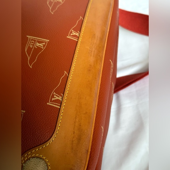 🔥🌟 AUTH 🌟🔥 Louis Vuitton 1994 Red  America Cup Calvi Messenger Crossbody bag - Picture 5 of 15
